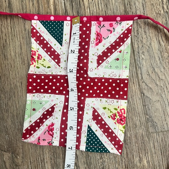 Union Jack Rectangular Garland - Picture 5 of 6